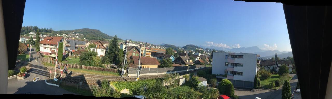 Silvia'S Bed Und Breakfast In Luzern Horw Екстериор снимка